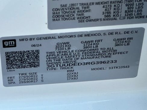 Used 2024 GMC Sierra 1500 SLT w/ SLT Premium Package AWD/4WD image 43