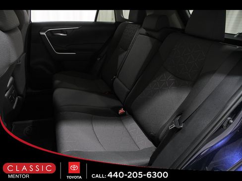 Used 2024 Toyota RAV4 XLE AWD/4WD image 19