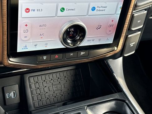 Used 2023 Ford F150 Lightning Lariat w/ Equipment Group 511A High image 24