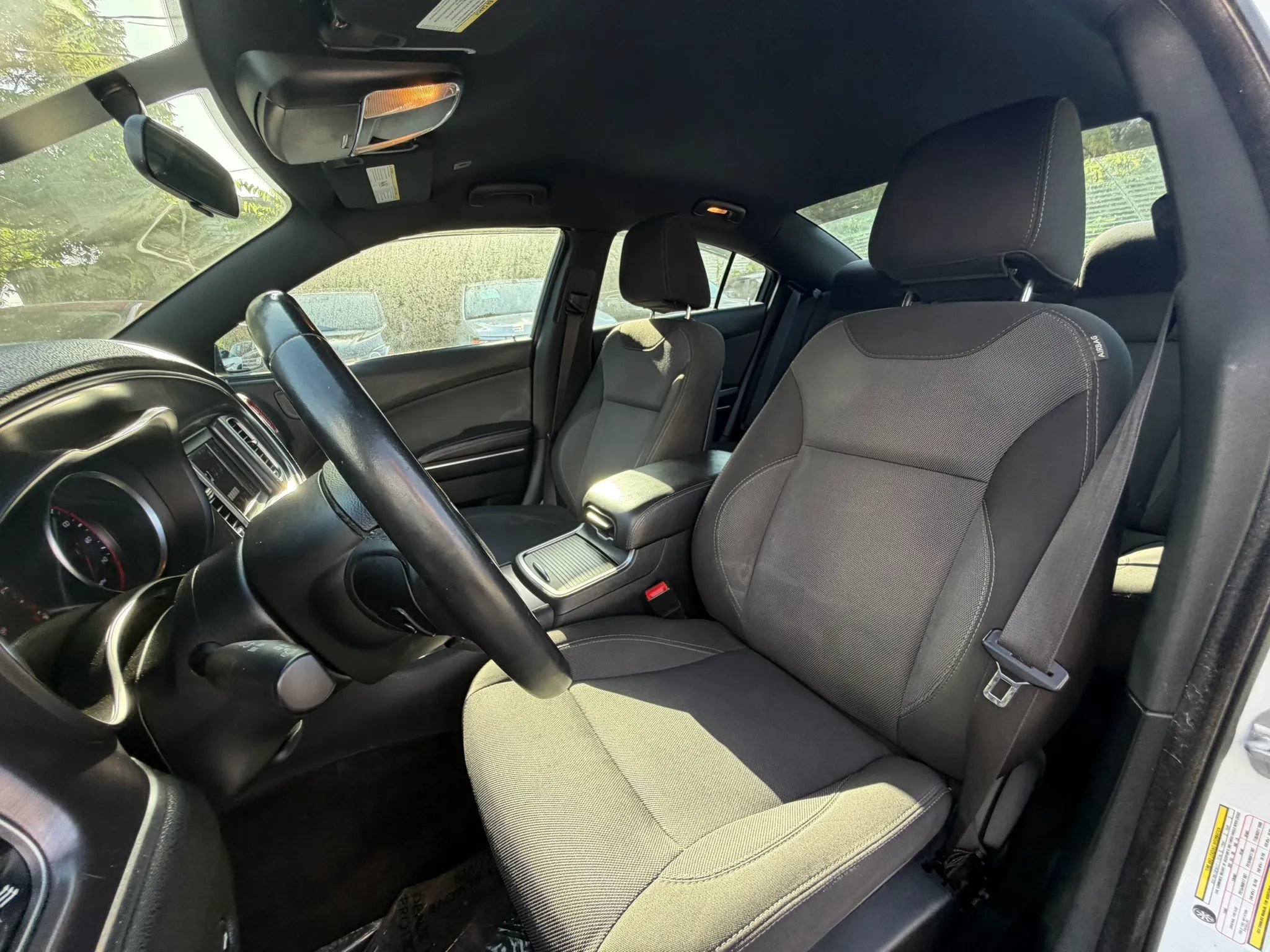 Used 2018 Dodge Charger SXT RWD image 18