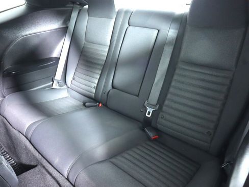 Used 2011 Dodge Challenger SE image 26