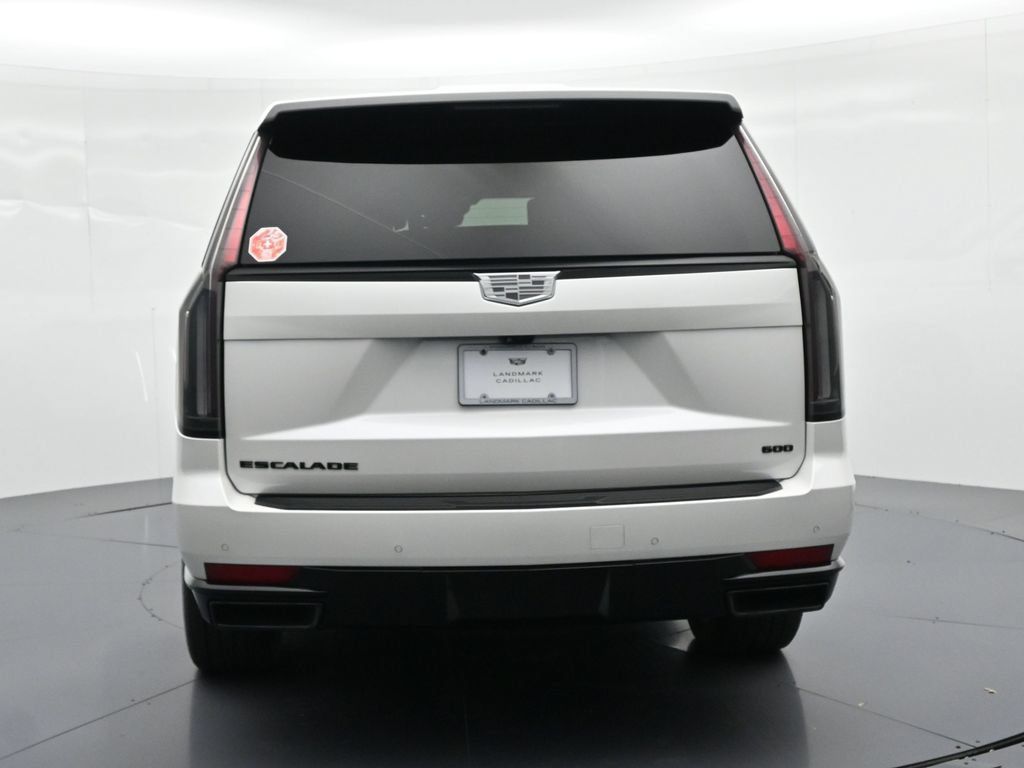 Used 2024 Cadillac Escalade Sport Platinum w/ LPO, ONYX Package AWD/4WD image 6