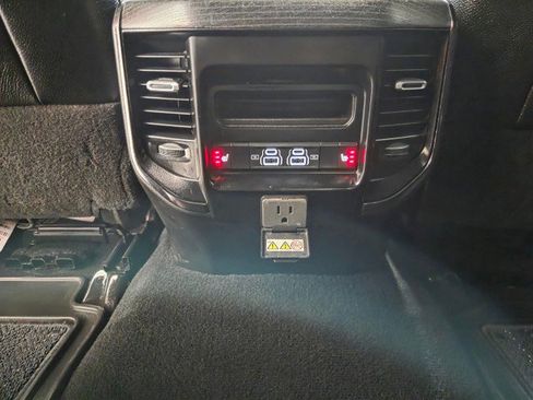 Used 2024 RAM 3500 Limited image 82