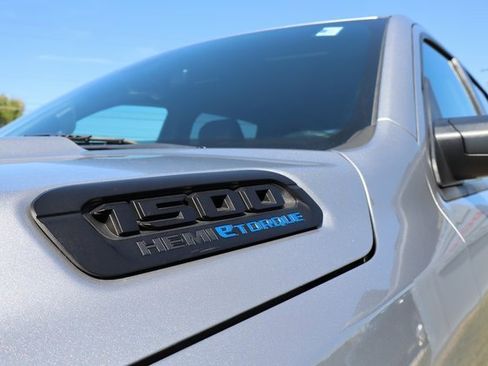 Used 2021 RAM 1500 Big Horn image 7