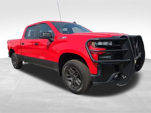 Used 2019 Chevrolet Silverado 1500 LT Trail Boss w/ Convenience Package AWD/4WD image 1