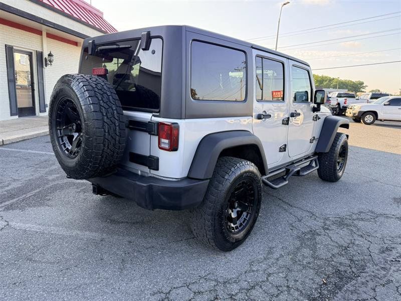 Used 2012 Jeep Wrangler Unlimited Rubicon w/ Max Tow Pkg AWD/4WD image 7