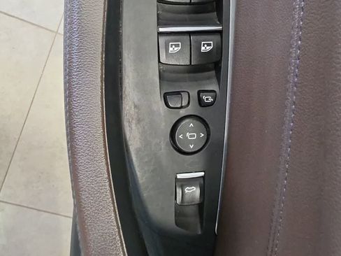 Used 2021 BMW X4 xDrive30i AWD/4WD image 18