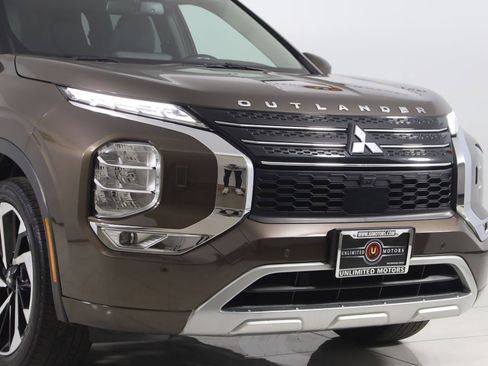 Used 2022 Mitsubishi Outlander SEL AWD/4WD image 39