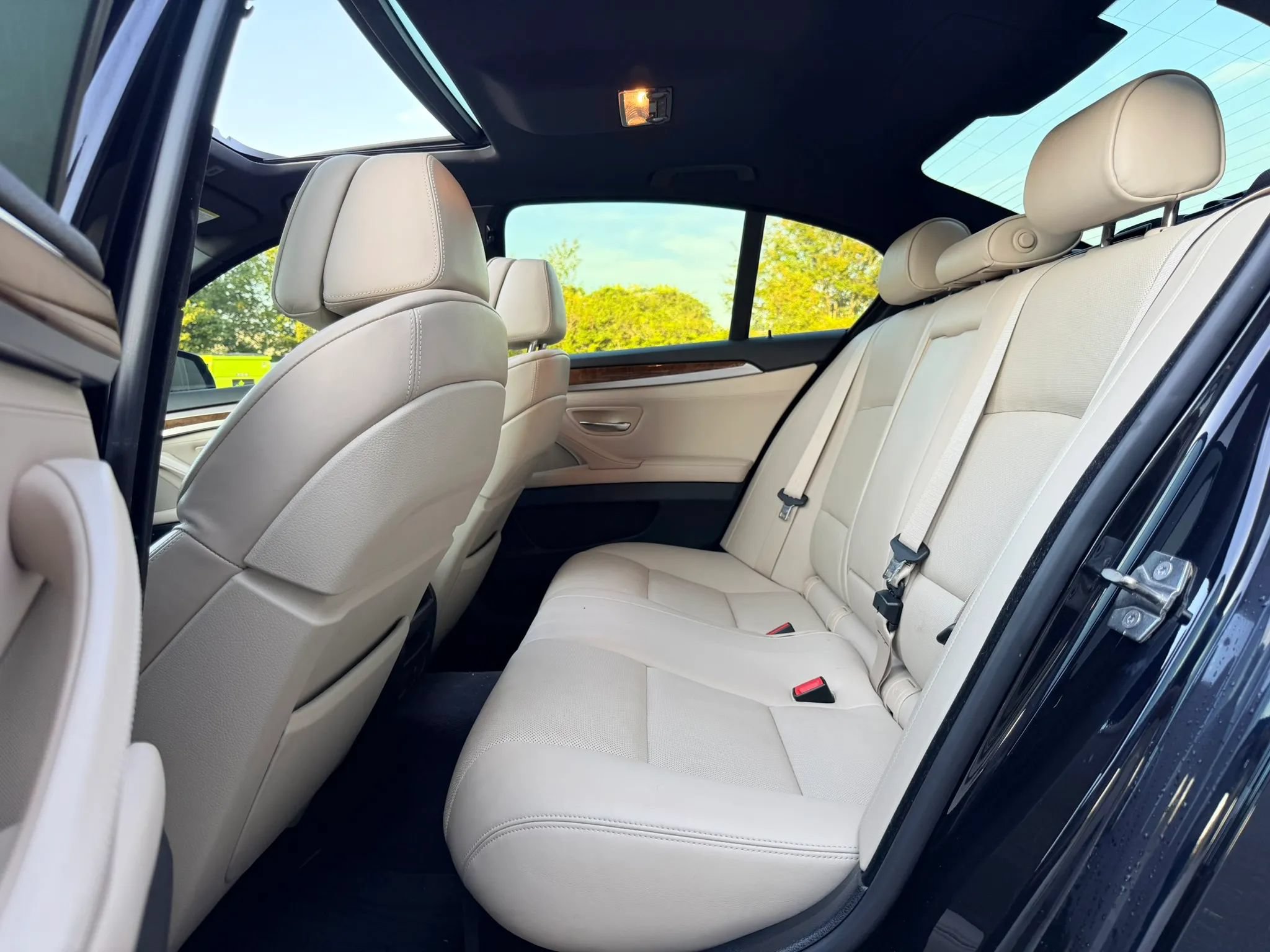 Used 2013 BMW 550i Sedan RWD image 26