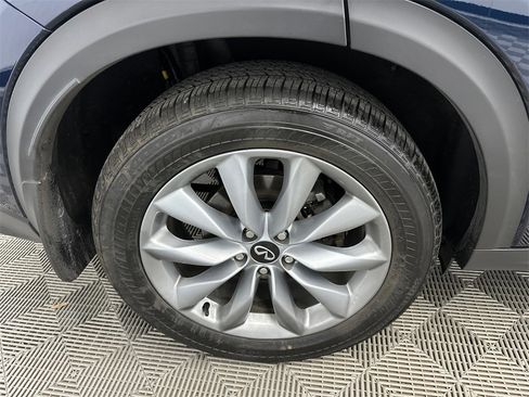 Used 2022 INFINITI QX50 Luxe image 18