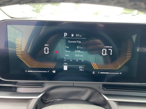 New 2027 Kia Carnival EX FWD image 27
