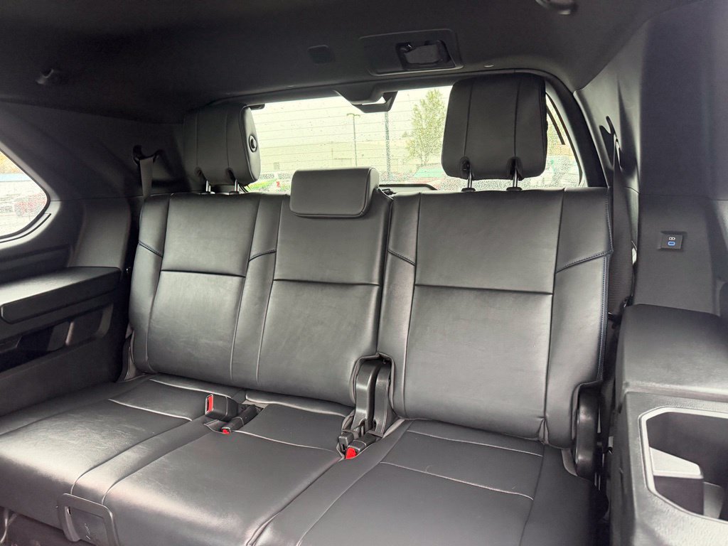 Used 2024 Toyota Sequoia Platinum AWD/4WD image 33