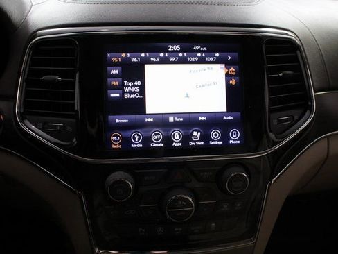 Used 2019 Jeep Grand Cherokee Overland image 15