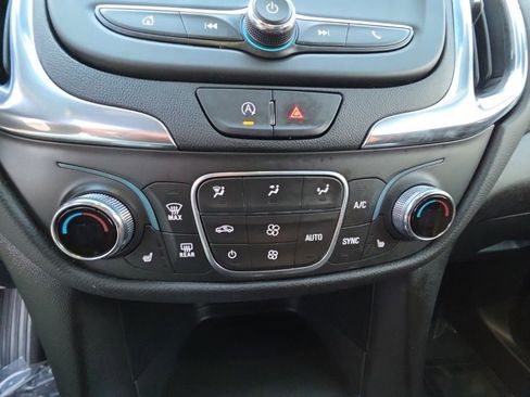 Used 2023 Chevrolet Equinox LT image 17