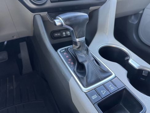 Used 2017 Kia Sportage EX image 25