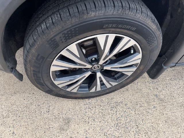 Used 2021 Nissan Rogue SV AWD/4WD image 9