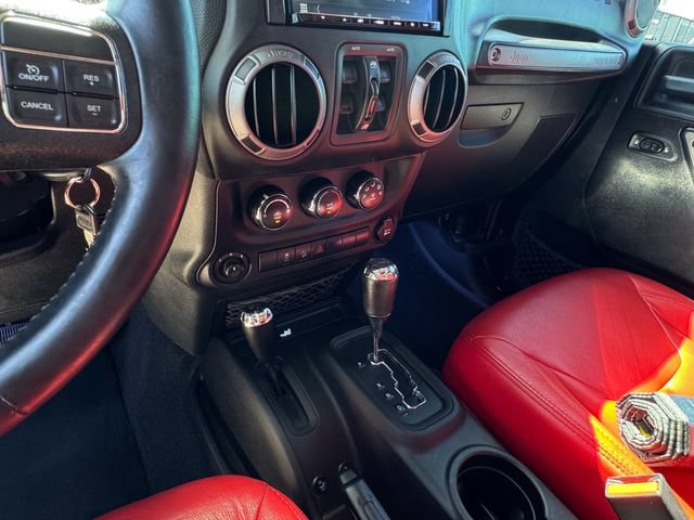 Used 2014 Jeep Wrangler Unlimited Sport w/ Quick Order Package 24S AWD/4WD image 19