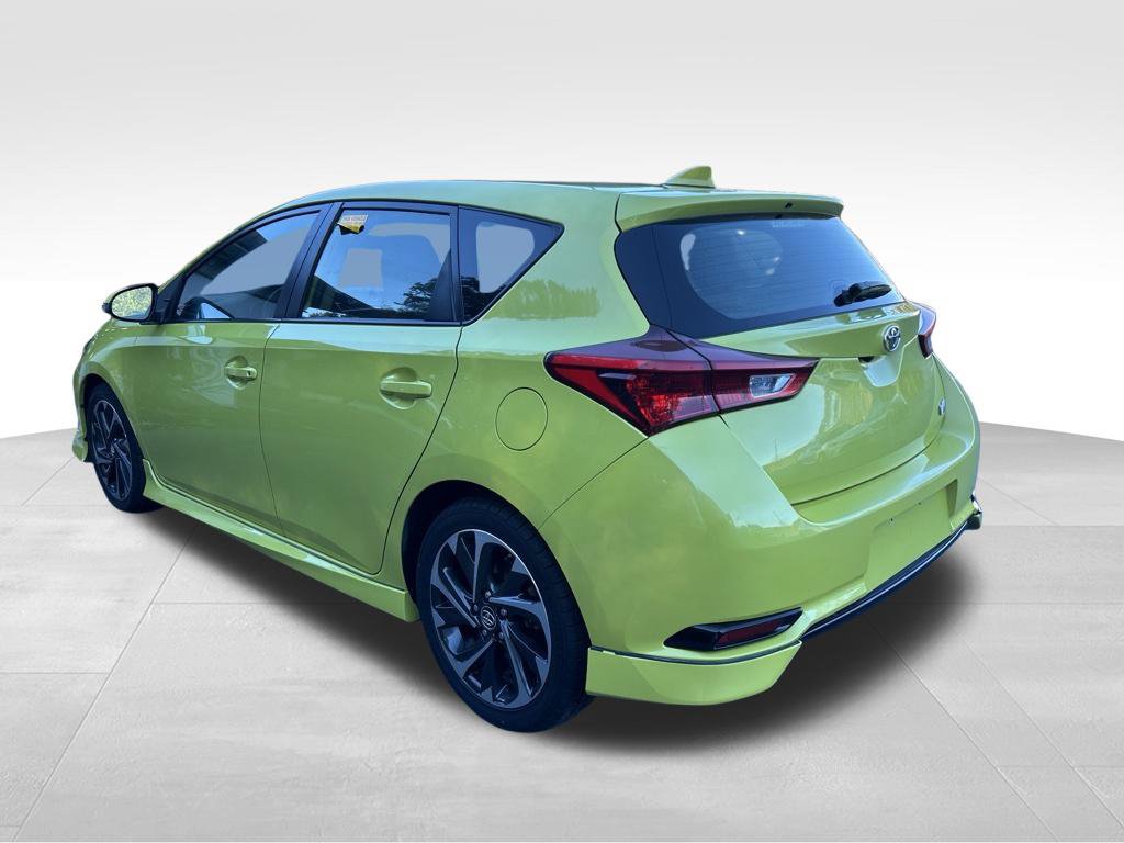 Used 2017 Toyota Corolla iM FWD image 3