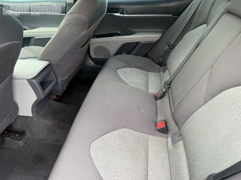 Used 2019 Toyota Camry LE w/ Carpet Mat Package image 25