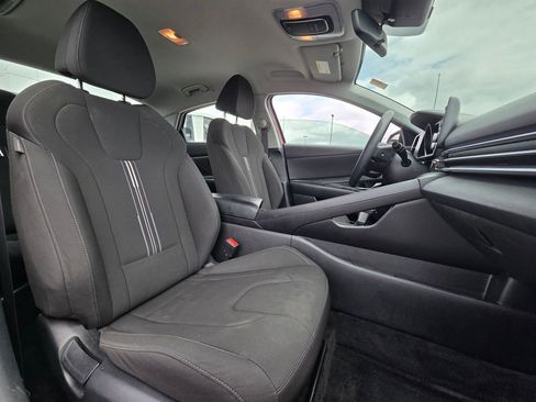 Used 2021 Hyundai Elantra SEL FWD image 28