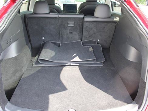 Used 2022 Tesla Model Y Long Range AWD/4WD image 19
