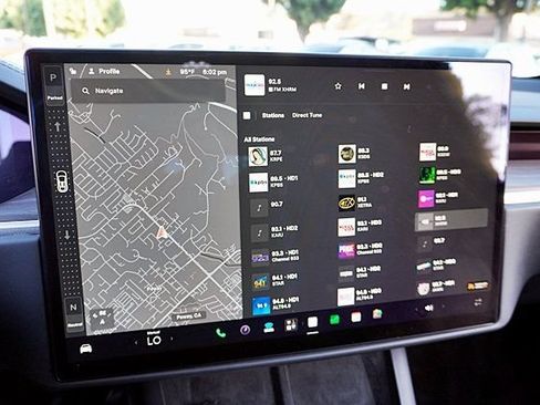 Used 2024 Tesla Model X AWD/4WD image 42