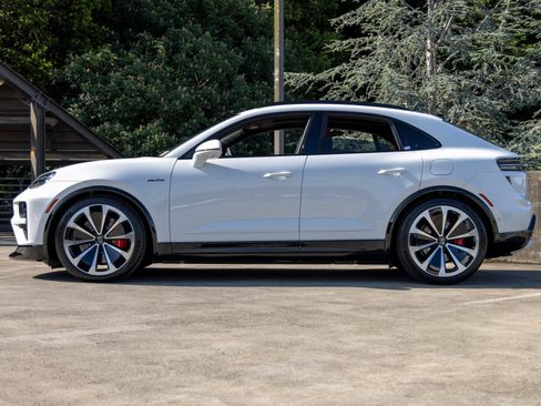 New 2025 Porsche Macan Turbo Electric AWD/4WD image 2