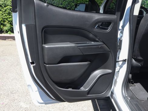 Used 2018 Chevrolet Colorado LT RWD image 28
