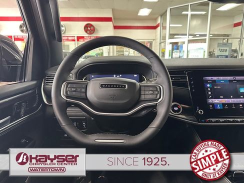 Used 2024 Jeep Wagoneer 4WD w/ Premium Group I image 14