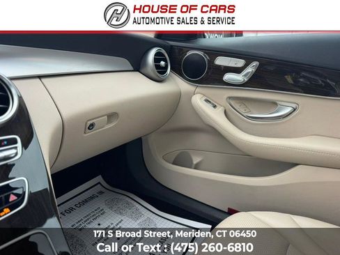 Used 2019 Mercedes-Benz C 300 C 300 4MATIC Sedan image 39
