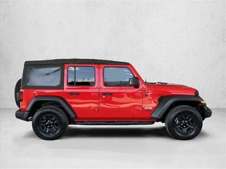 Used 2018 Jeep Wrangler Unlimited Sport AWD/4WD video 4