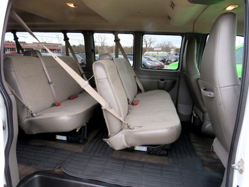 Used 2018 Chevrolet Express 3500 LT w/ LT Preferred Equipment Group image 12