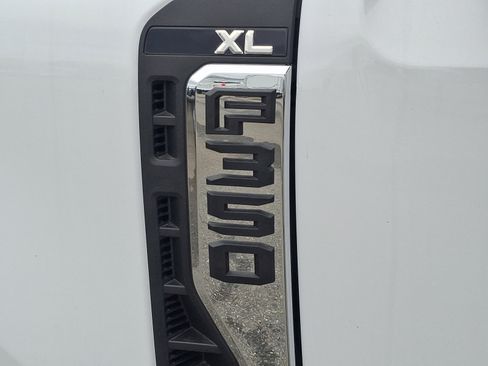 New 2025 Ford F350 XL w/ XL Chrome Package AWD/4WD image 18
