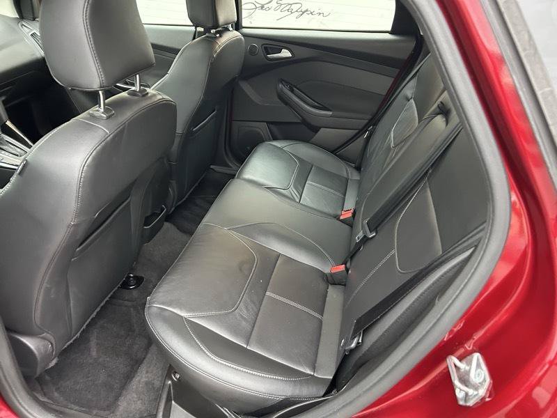 Used 2017 Ford Focus Titanium FWD image 11