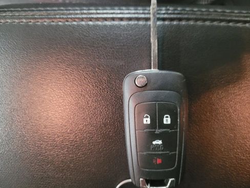 Used 2017 GMC Terrain SLE w/ Convenience Package image 32