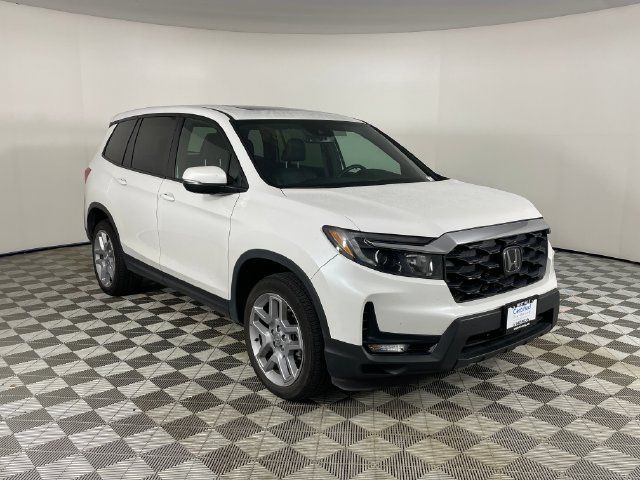 Used 2025 Honda Passport EX-L image 17
