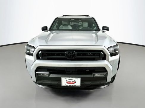 Used 2026 Toyota 4Runner SR5 AWD/4WD image 2