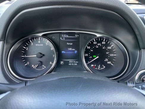 Used 2016 Nissan Rogue SL w/ SL Premium Package image 20