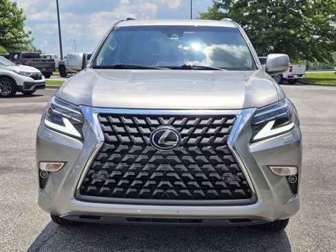 Used 2023 Lexus GX 460 Premium AWD/4WD image 2