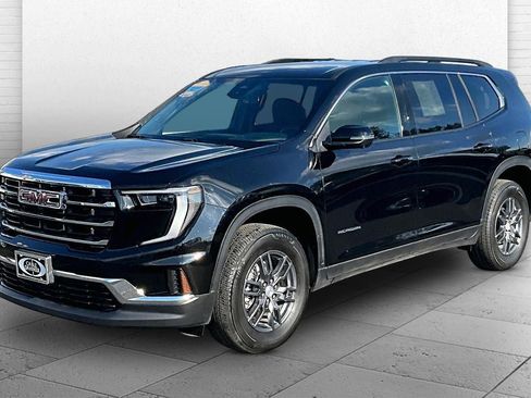 Used 2025 GMC Acadia Elevation AWD/4WD image 13