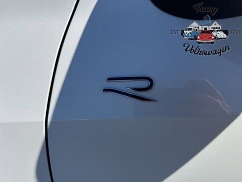 New 2025 Volkswagen Tiguan SE R-Line image 10