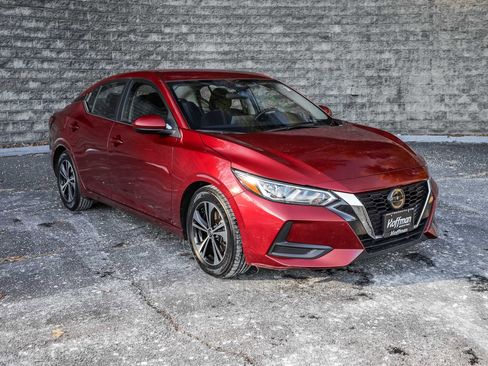 Used 2023 Nissan Sentra SV image 2