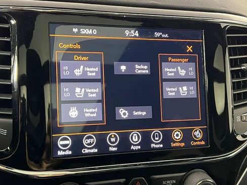 Used 2020 Jeep Grand Cherokee Limited w/ Luxury Group II image 38