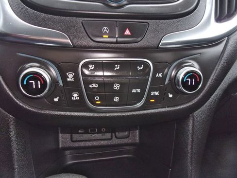 Used 2024 Chevrolet Equinox LT w/ LPO, Floor Liner Package image 21