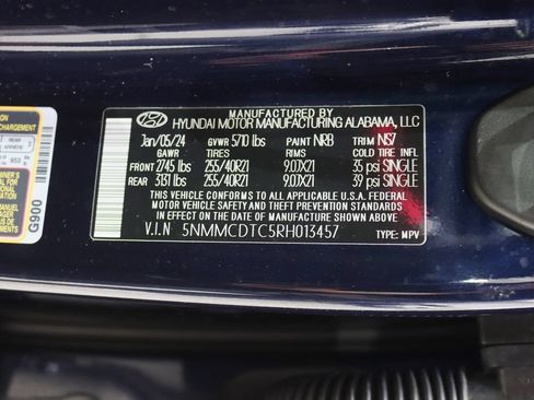 Used 2024 Genesis GV70 3.5T Sport w/ Sport Advanced Package AWD/4WD image 40