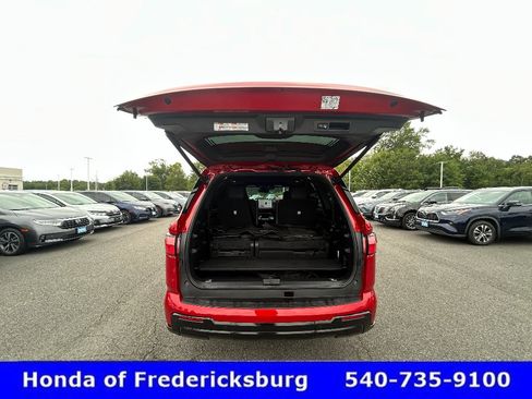 Used 2023 Toyota Sequoia Platinum AWD/4WD image 13