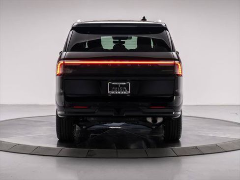 New 2026 Lincoln Navigator Reserve AWD/4WD image 4