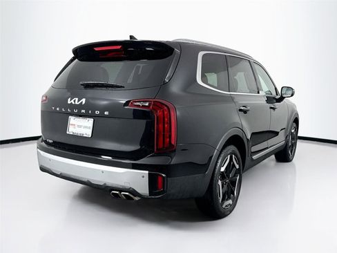 Used 2024 Kia Telluride S w/ S Sunroof Package image 6
