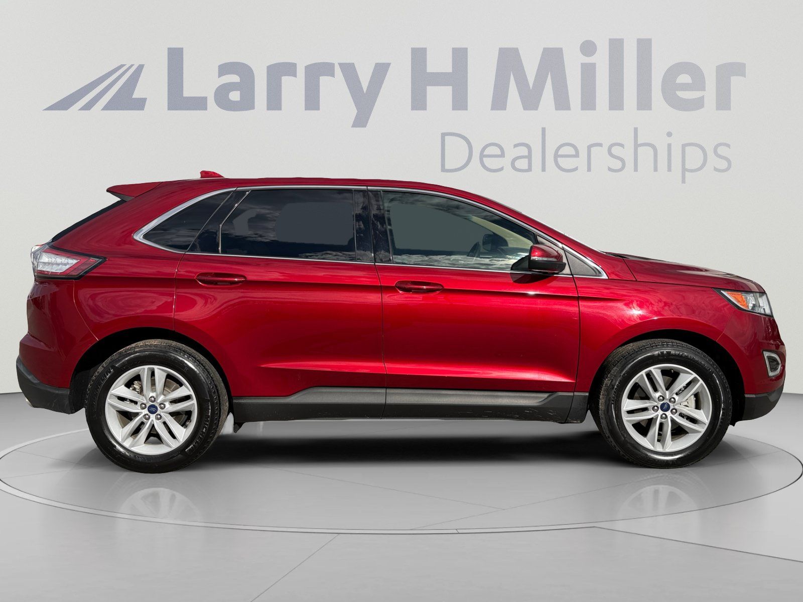 Used 2018 Ford Edge SEL w/ Equipment Group 201A FWD image 6