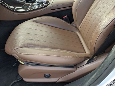 Used 2019 Mercedes-Benz E 300 image 20